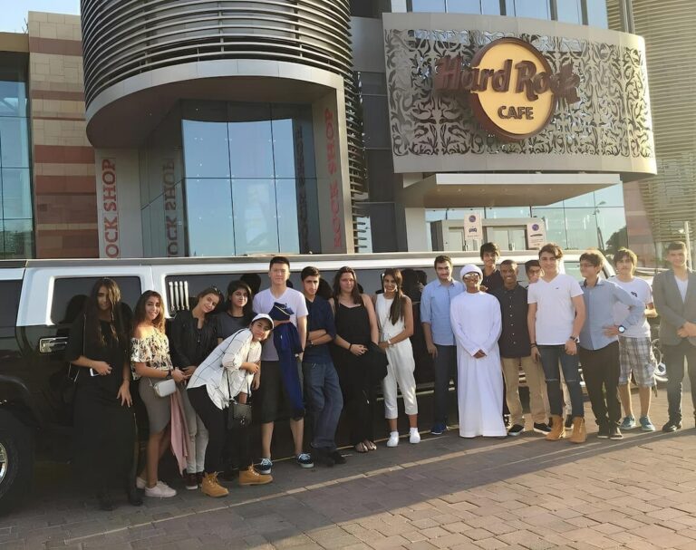 Prom Limo in Dubai: Make Your Prom Night Truly Unforgettable